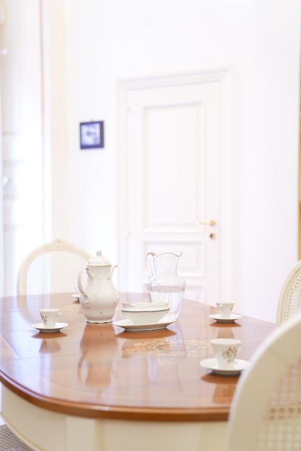 Casa Napoletana - Culture Apartment نابولي المظهر الخارجي الصورة